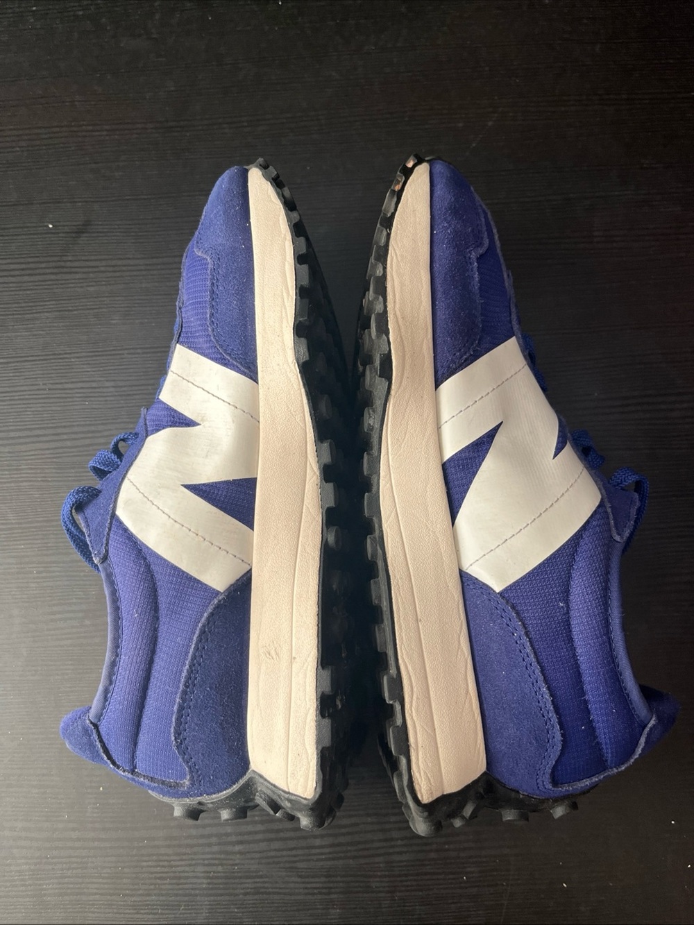 New Balance Men’s Royal Blue and White Retro Runner Sneakers - Picture 4 of 6